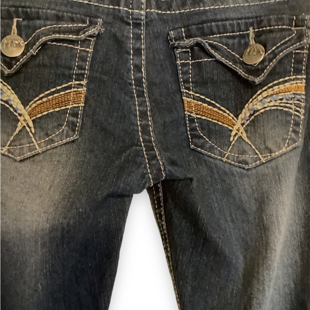 jeans in excellent pre owned condition. - Picture 3 of 3